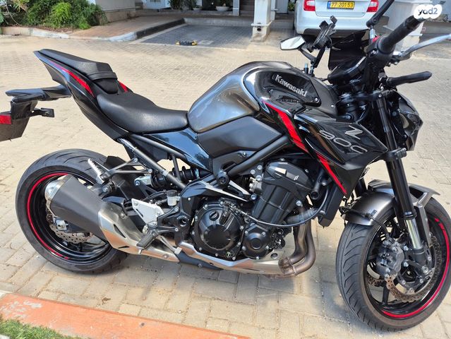 מודעת רכב קאוואסאקי Z900