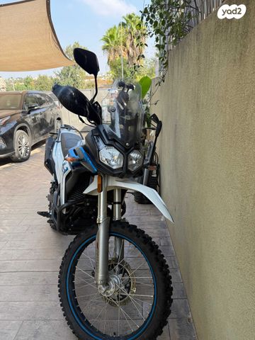 מודעת רכב Voge Rally 300