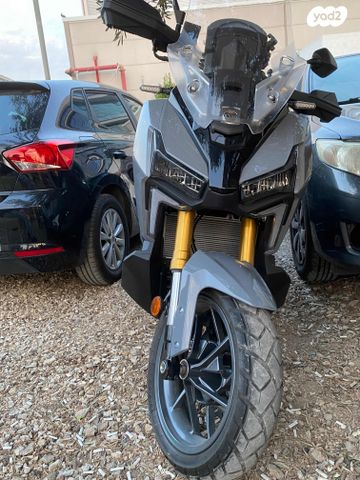 סאן יאנג ADX400