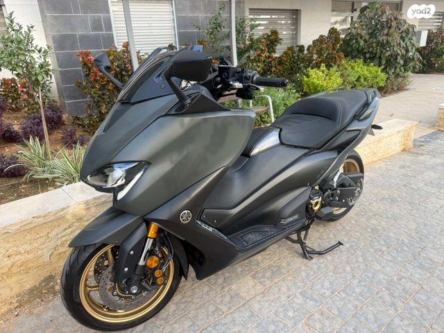 ימאהה Tmax 560 Tech