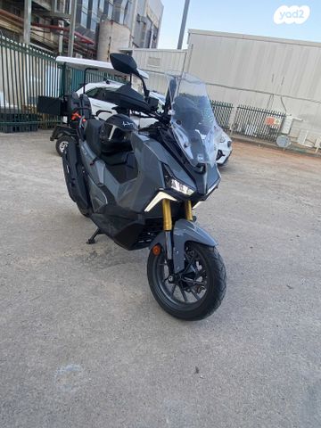 סאן יאנג ADX400