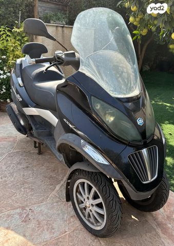 מודעת רכב פיאג'ו MP3 400