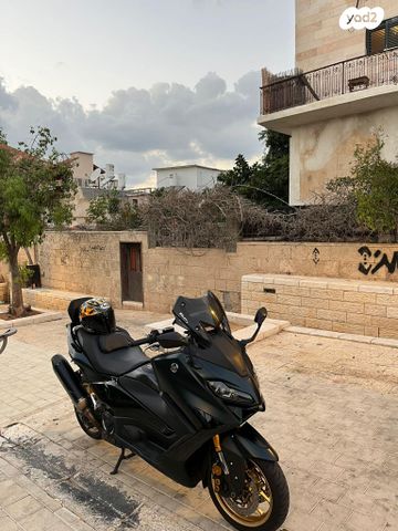 ימאהה Tmax 560 Tech