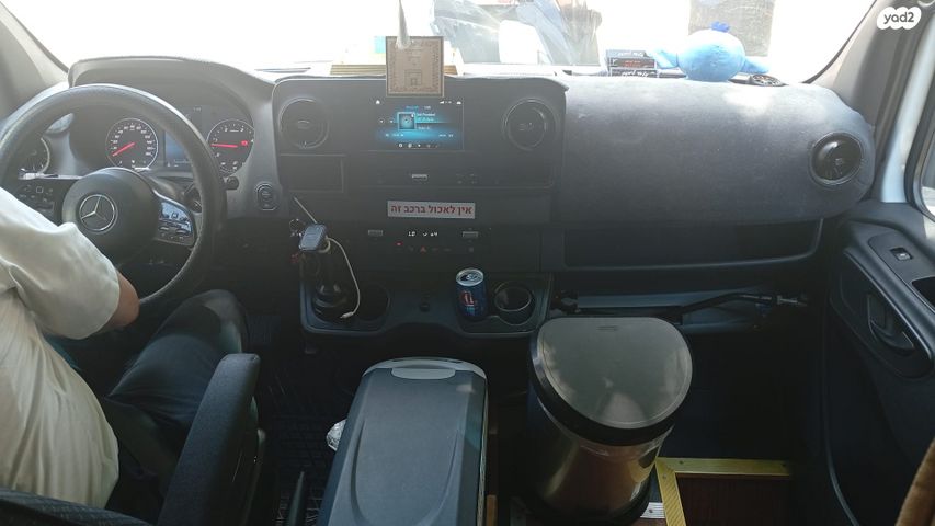 מיניבוסים ורכבי הסעות