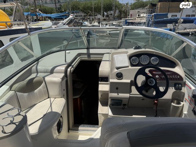 יאכטות - סירות מנוע