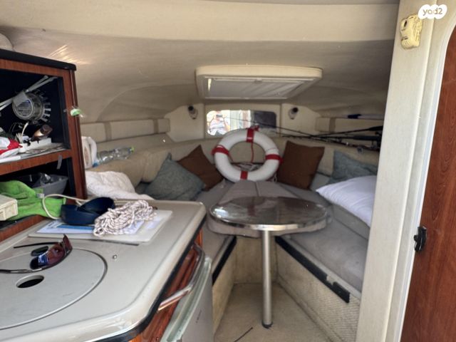 יאכטות - סירות מנוע