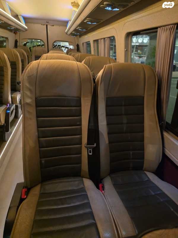 מיניבוסים ורכבי הסעות