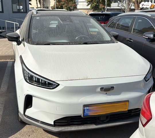 מודעת רכב ג׳ילי Geometry C