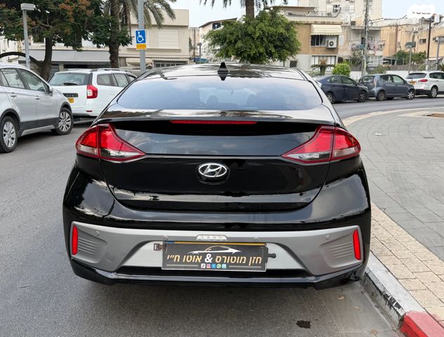 יונדאי איוניק