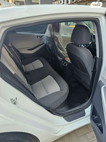 יונדאי איוניק