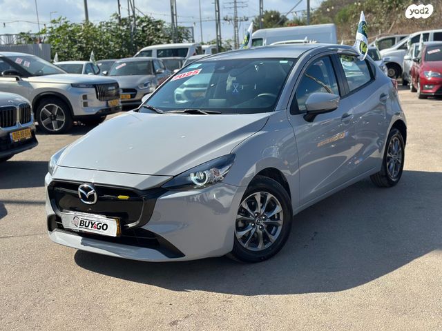 מודעת רכב מאזדה 2