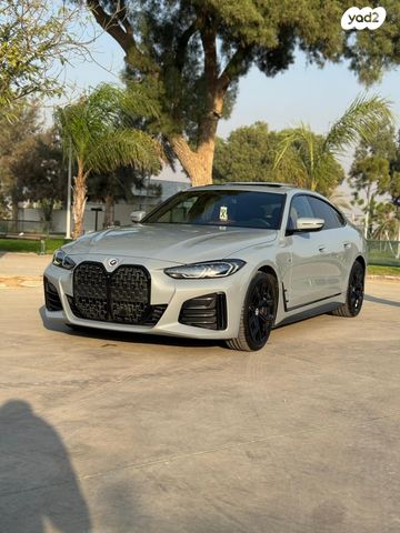 מודעת רכב ב מ וו סדרה 4