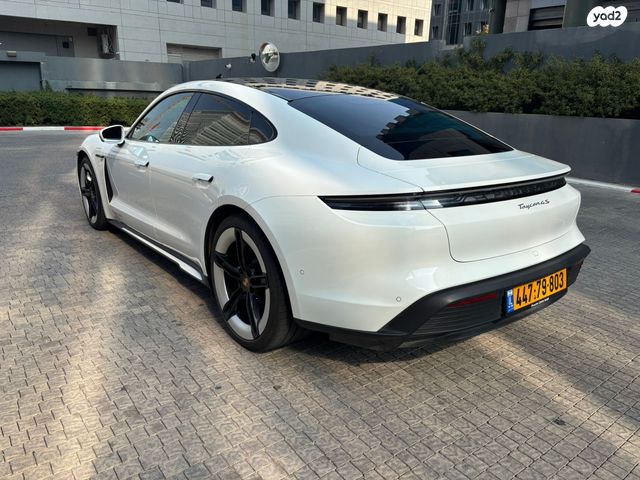 פורשה טייקן