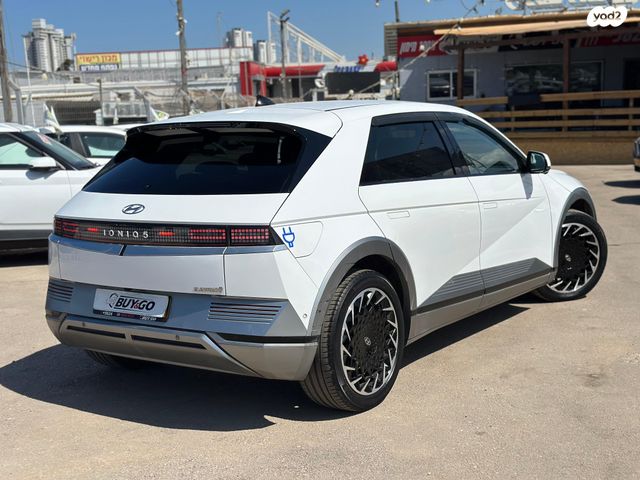 יונדאי איוניק 5