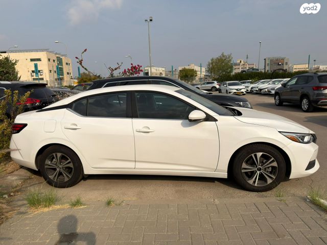 ניסאן סנטרה