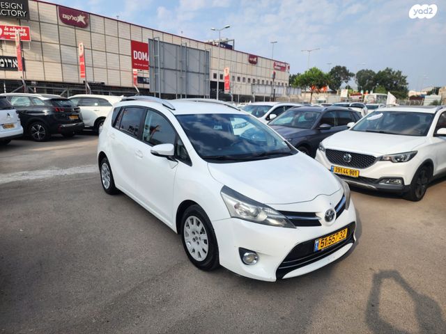 מודעת רכב טויוטה ורסו