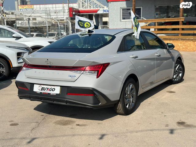 יונדאי אלנטרה