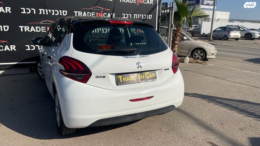 פיג'ו 208
