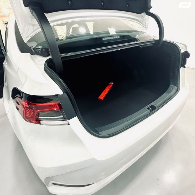 מודעת רכב טויוטה קורולה 1