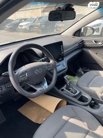 יונדאי איוניק