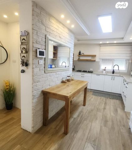 בית פרטי/ קוטג', אתרוג 25, נווה גנים, פרדס חנה כרכור