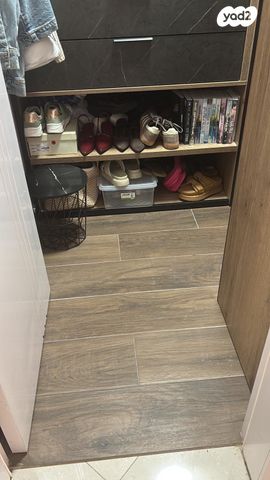 דירת גן, הפרג 12, צמח השדה, מעלה אדומים