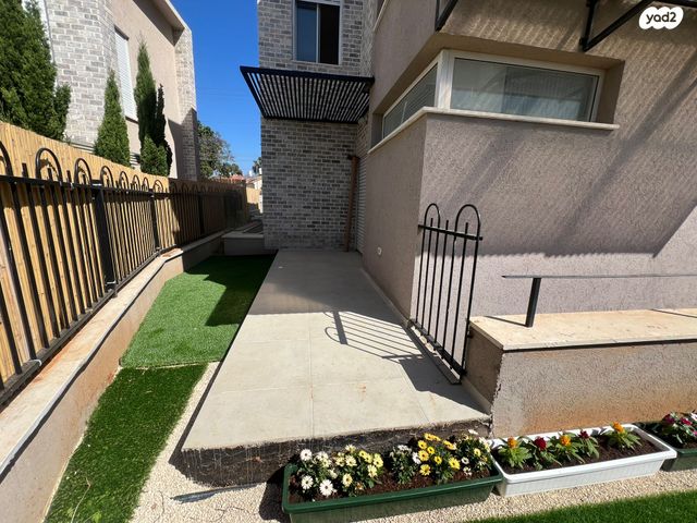 בית פרטי/ קוטג', הדקל 22, שכונה 14, תל מונד