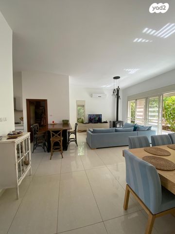 בית פרטי/ קוטג', סמטת הר שני 6, באר אורה, באר אורה