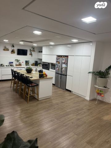 דירת גן, הציונות 135, רובע הקריה, הסיטי, אשדוד