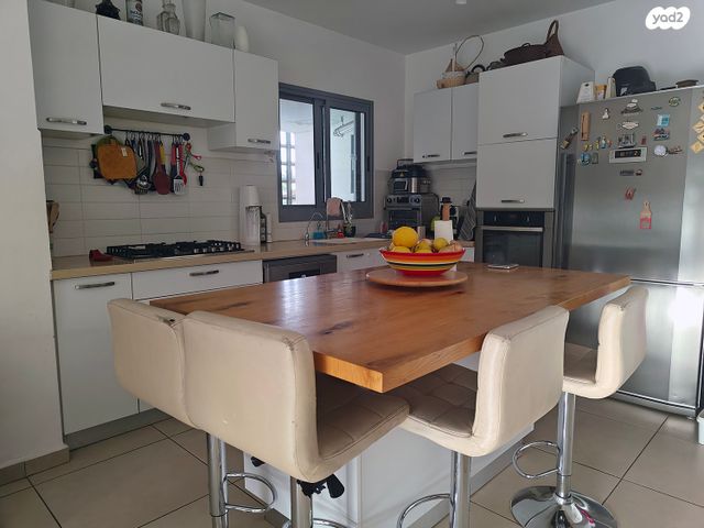 דירה, שדרות יצחק רבין 1, רמת אמיר, קדימה צורן