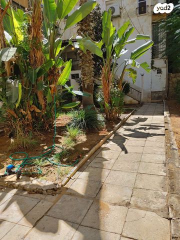 דירה, ארלוזורוב 9, שכונת חשמונאים, מרכז העיר א, רמת גן