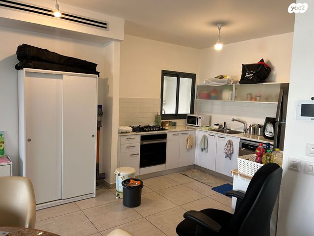 דירה, יעקב תמרי 12, חצרות המושבה, רחובות