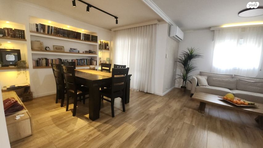 בית פרטי/ קוטג', אתרוג 25, נווה גנים, פרדס חנה כרכור