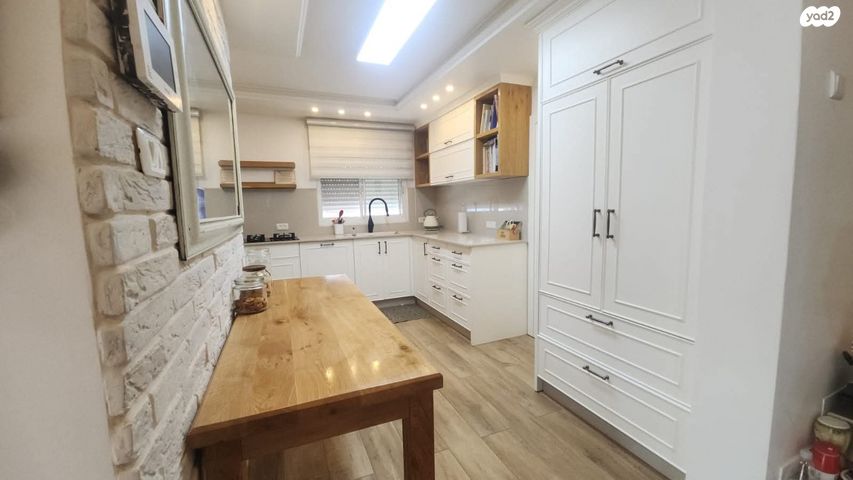 בית פרטי/ קוטג', אתרוג 25, נווה גנים, פרדס חנה כרכור