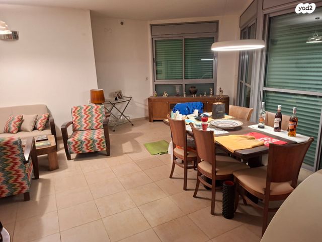 דירה, טווס 5, רמות מנחם, הוד השרון