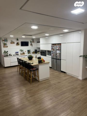 דירת גן, הציונות 135, רובע הקריה, הסיטי, אשדוד