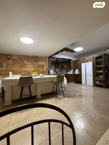 בית פרטי/ קוטג', בר כוכבא 33, האצטדיון, טבריה