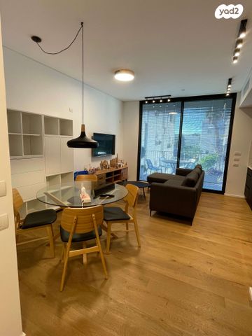 דירה, יצחק אפשטיין 9, הצפון החדש - כיכר המדינה, תל אביב יפו