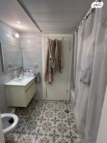 דירה, יעקב תמרי 12, חצרות המושבה, רחובות