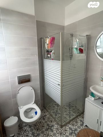 דירה, יעקב תמרי 12, חצרות המושבה, רחובות