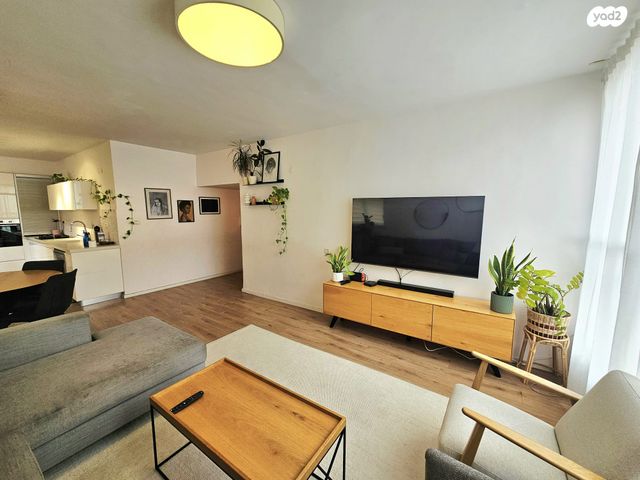 דירה, מוצא 1, מרום נווה, רמת יצחק, רמת גן