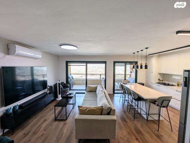 דו משפחתי, הררית 17, שערי תקווה, שערי תקווה