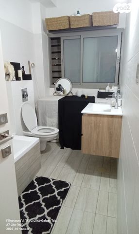 דירה, חיים לנדאו 7, יסודות, בני ברק