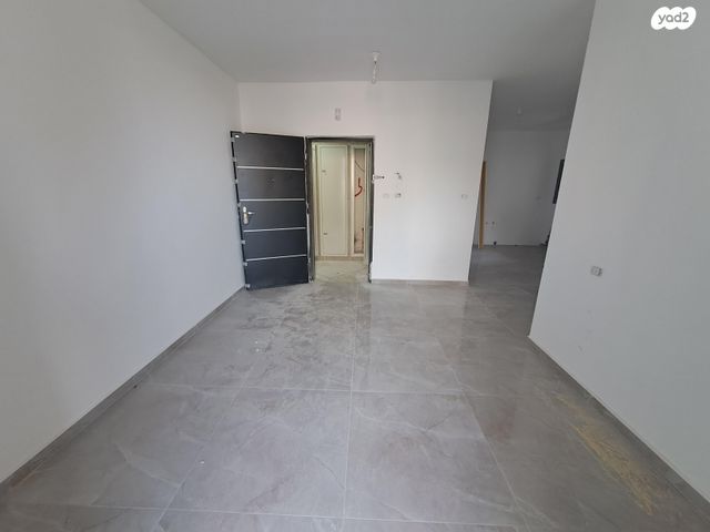 דירה, הרב חי טייב 9, נחלת שמעון, בני ברק