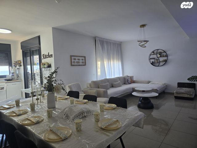 דירה, אפרסמון 5, רובע ט"ז, אשדוד