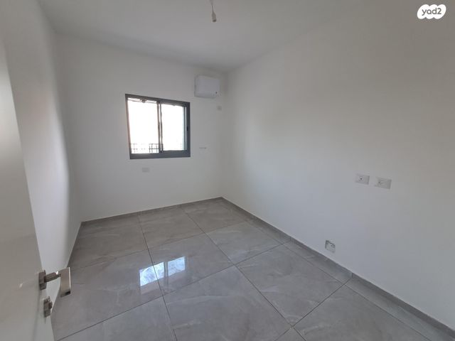 דירה, הרב חי טייב 9, נחלת שמעון, בני ברק