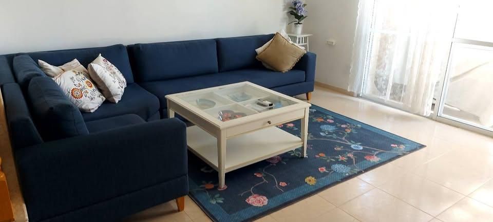 דו משפחתי, נורית 1, גבע בנימין, אדם - גבע בנימין