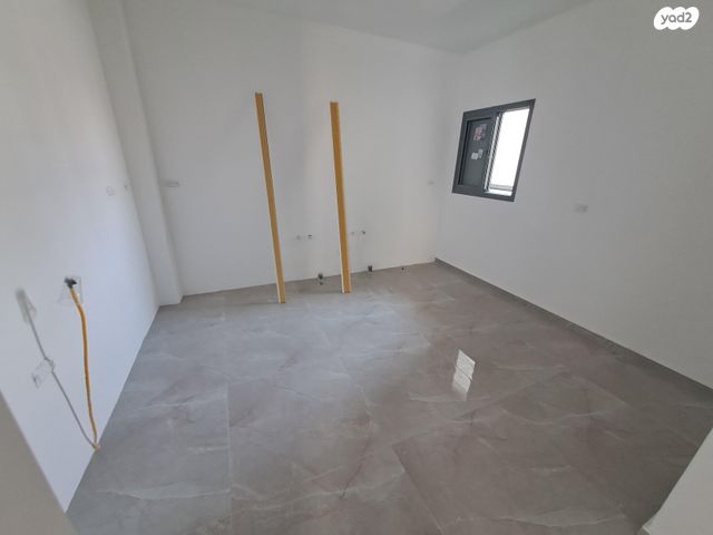 דירה, הרב חי טייב 9, נחלת שמעון, בני ברק