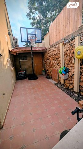 דו משפחתי, הררית 17, שערי תקווה, שערי תקווה