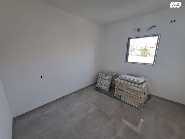 דירה, הרב חי טייב 9, נחלת שמעון, בני ברק